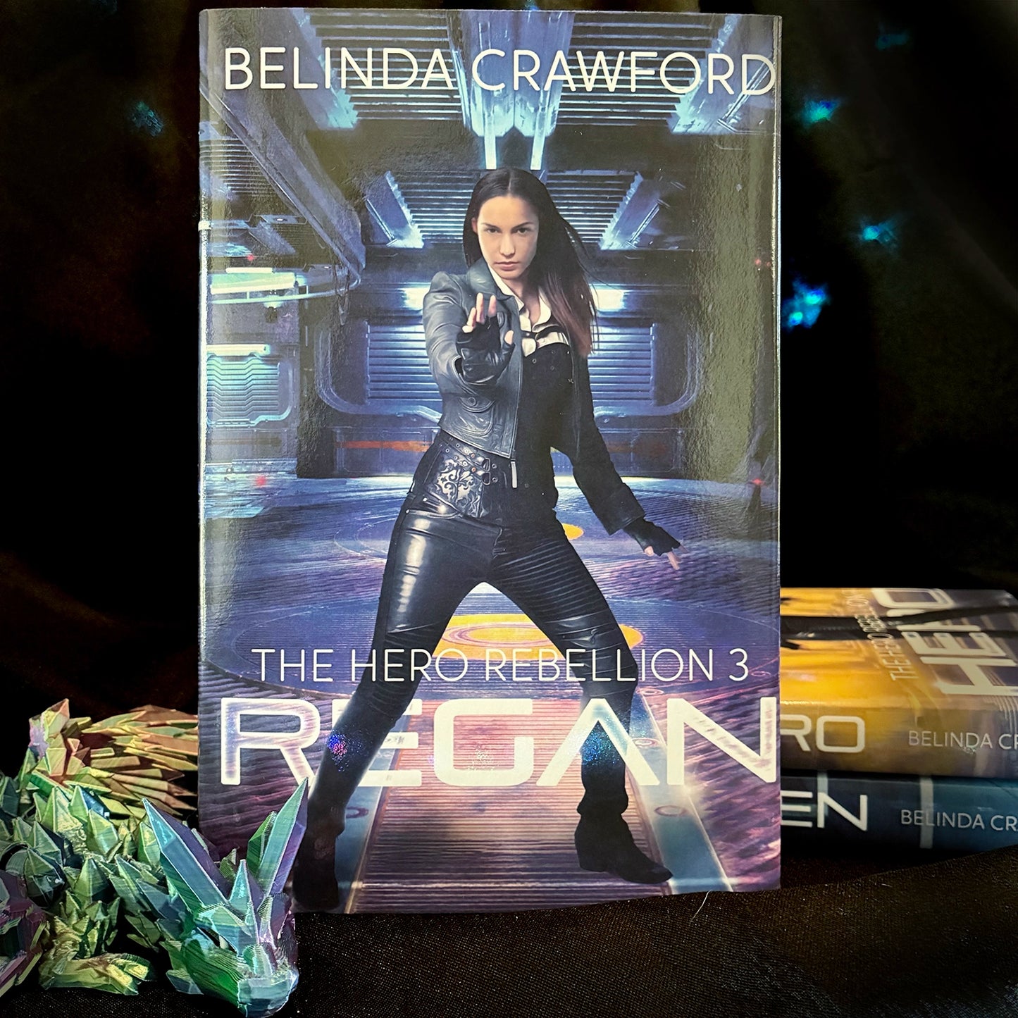 Regan (The Hero Rebellion 3) Nexus Edition Gebundene Ausgabe